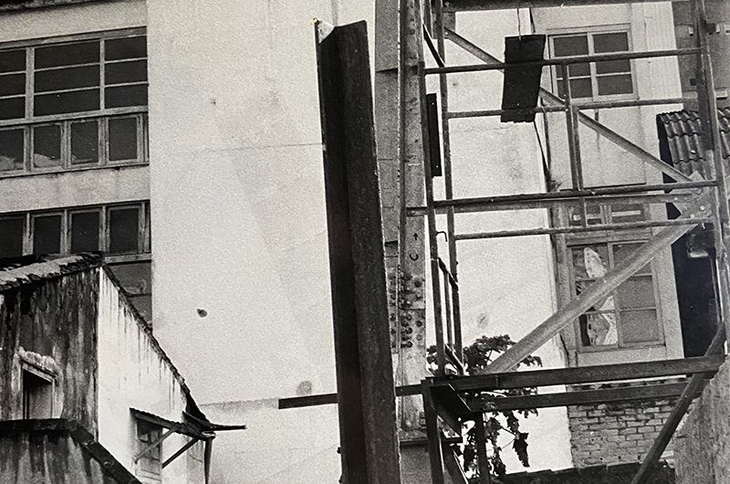 Registros da construção da sede da TV Liberal, na Avenida Nazaré, em 1975. Fotos: acervo O Liberal.